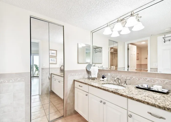 Corner Oceanfront With Panoramic Views Appartement *